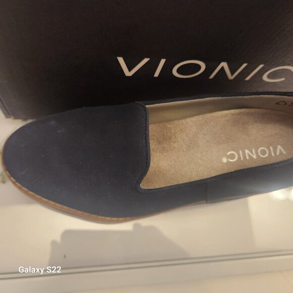 Vionic "Willa" Lug Wedge. Dark Navy Blue. NIB. Size 5 - Picture 4 of 14